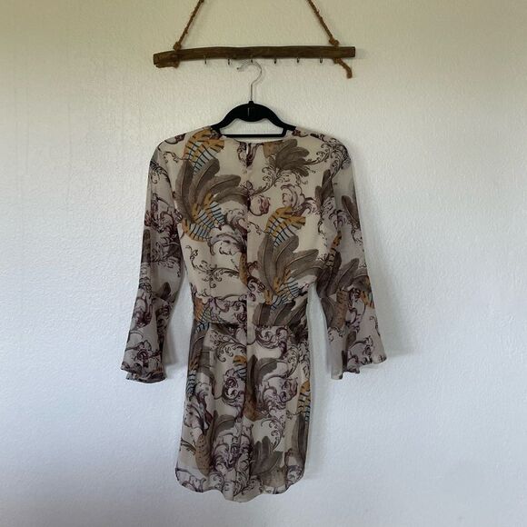 Colorful mid sleeve romper - Picture 2 of 3